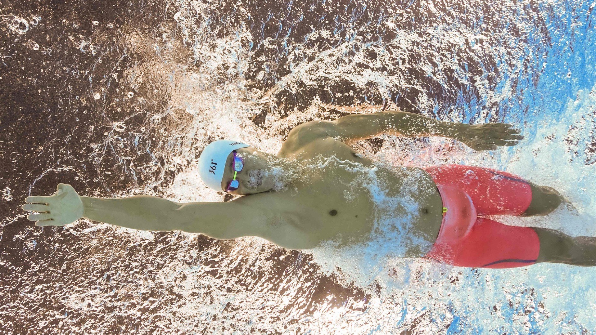 世界铁人三项混合接力赛 奥运新项目人气飙升 成观众最爱环节之一